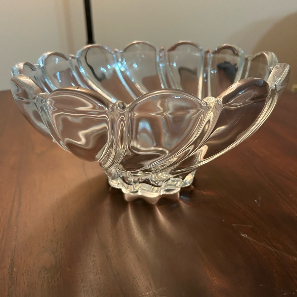 10.5” crystal serving bowl